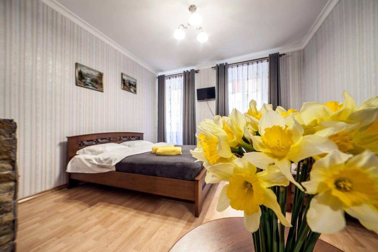 Apartments On Staroyevreiska Street إلفيف المظهر الخارجي الصورة