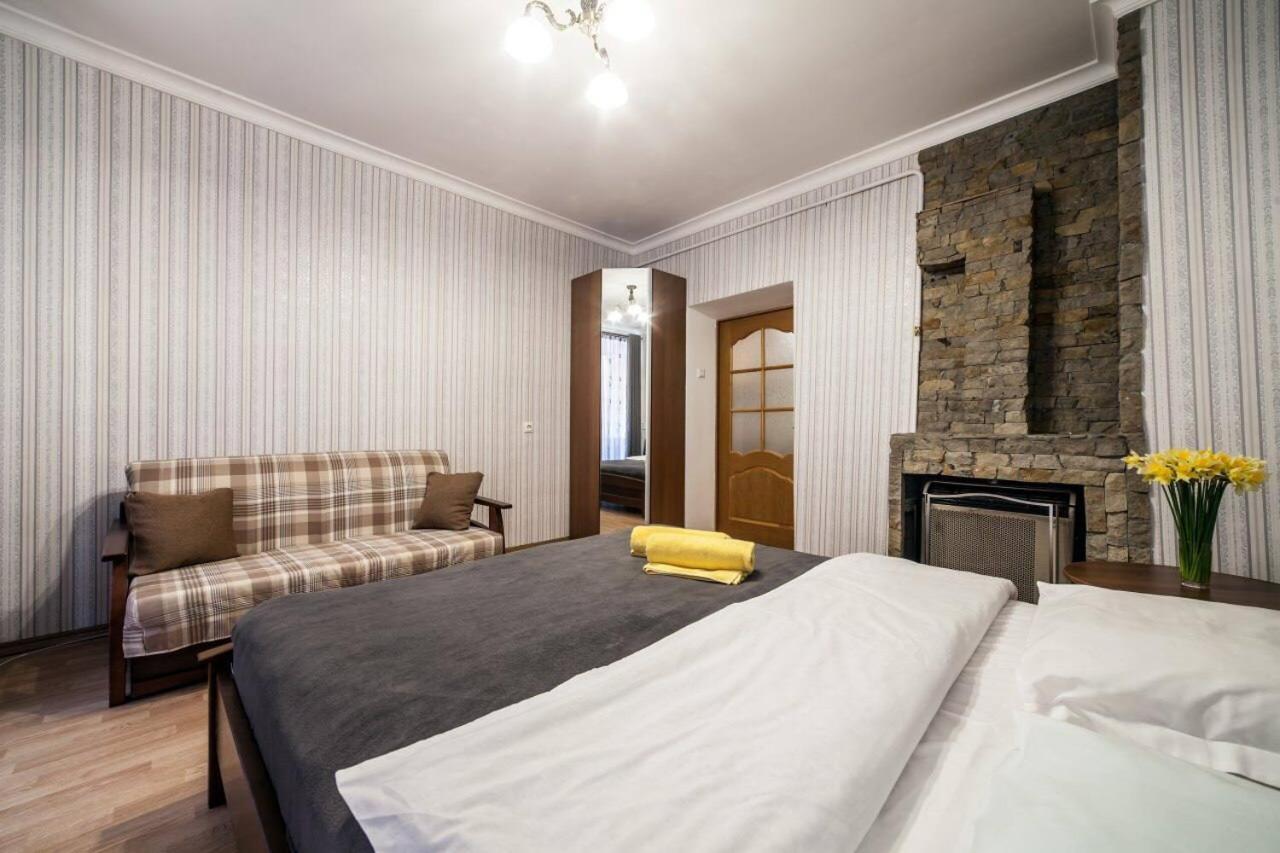 Apartments On Staroyevreiska Street إلفيف المظهر الخارجي الصورة